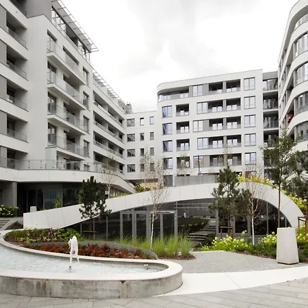 Plac Unii - Barcelona 64 * Гдыня