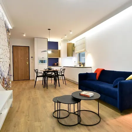 Plac Unii - Barcelona 64 Гдыня